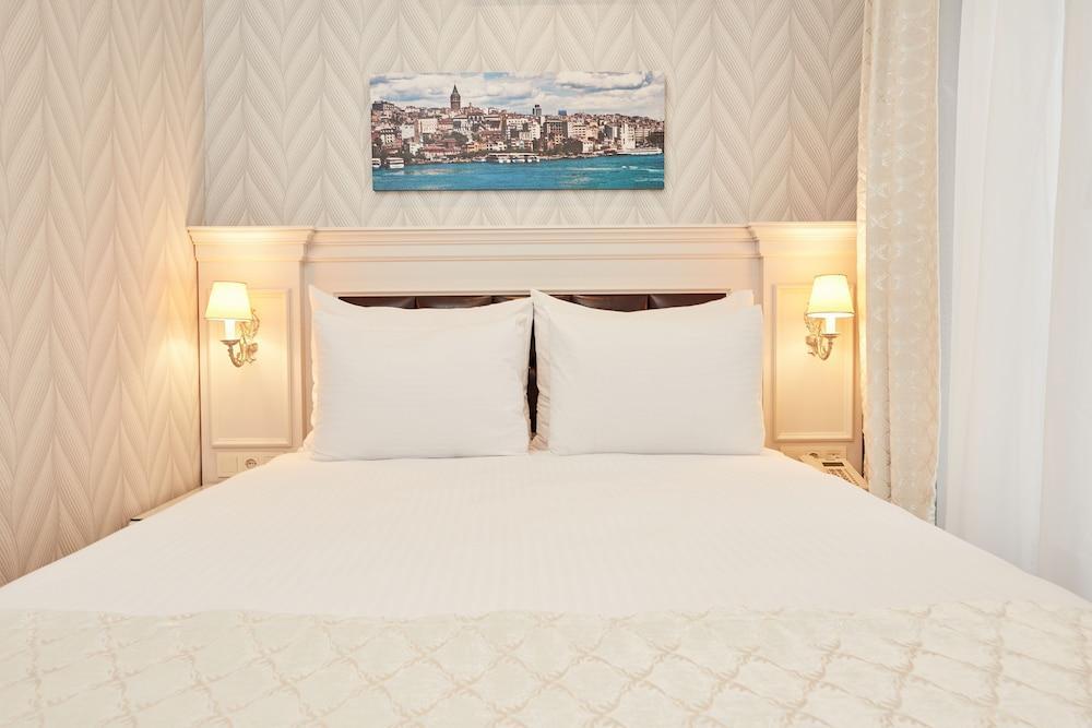 Otel Albinas Old 4*